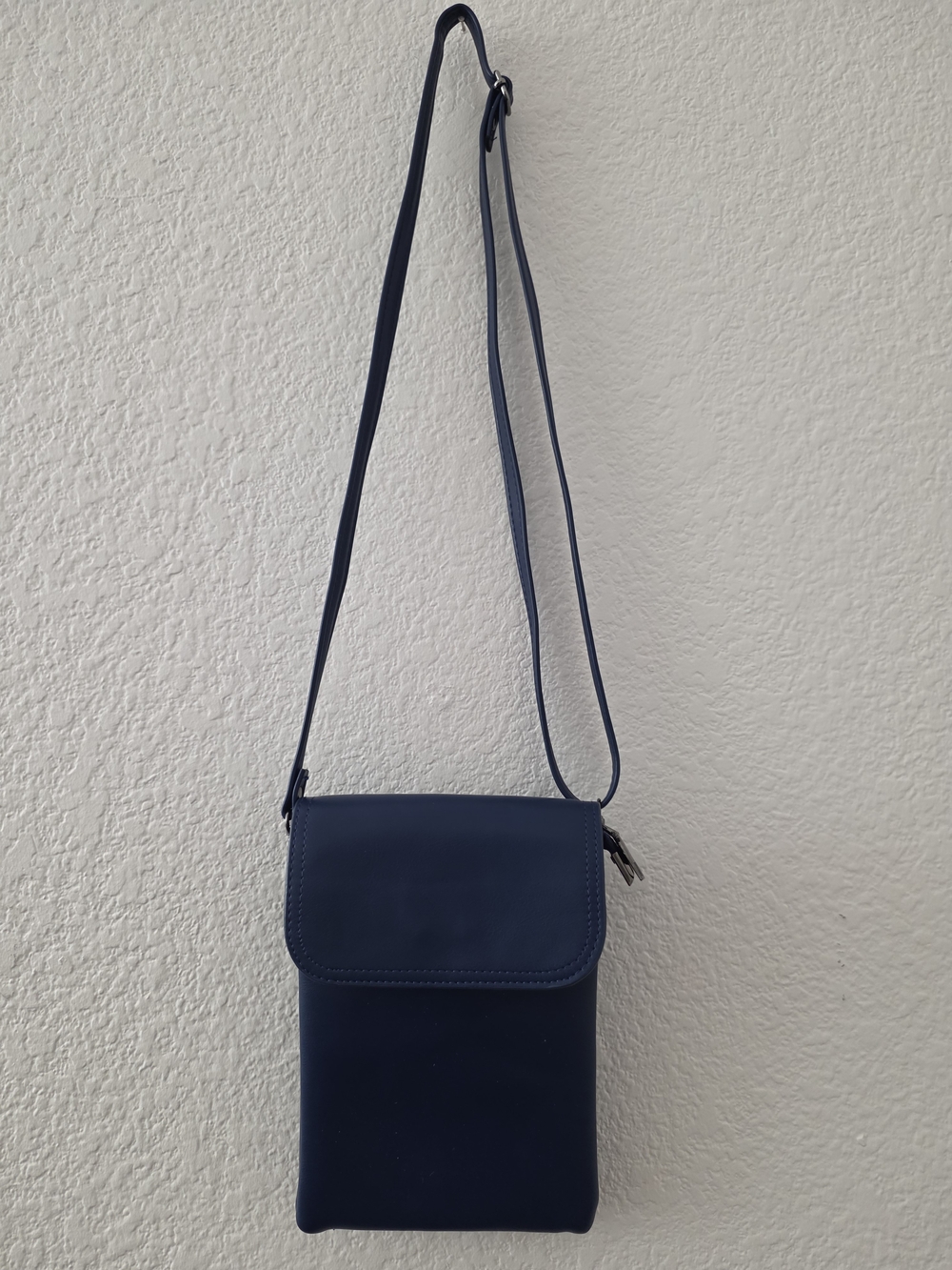 Navy Crossbody Phone Bag - Minimal Design